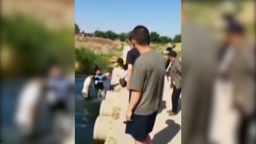 女孩子围观吃瓜视频,揭秘吃瓜视频背后的社交现象