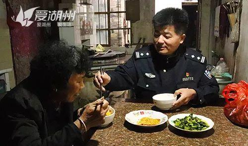 陈警官视频吃瓜,揭秘警界幕后趣闻