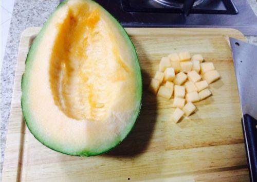 阿强吃哈密瓜视频在线观看,在线观看美味瞬间