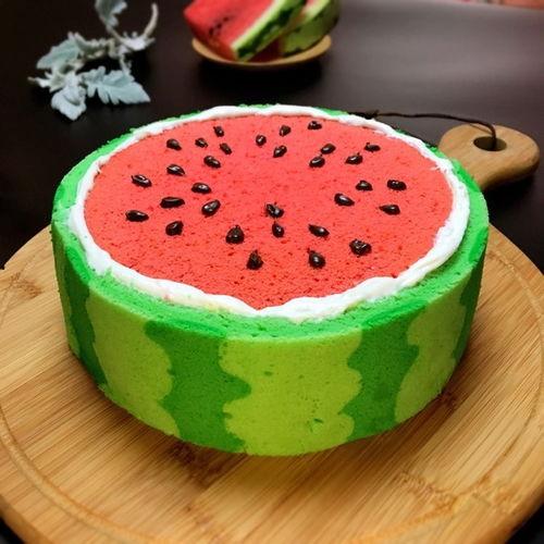 吃瓜蛋糕的视频大全集播放,甜蜜瞬间，欢乐无限