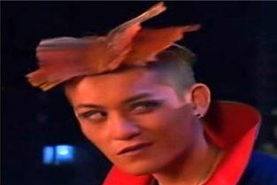 刘青云吃哈密瓜视频,哈密瓜美食之旅